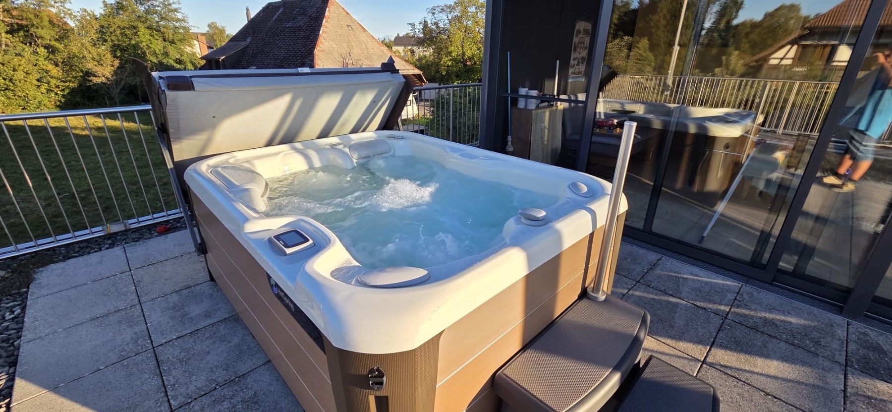 Bains à remous: HotSpring Whirlpool – D'occasion à Oberdiessbach par mik_59zv