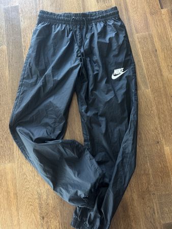 Nike Trainingshose schwarz Grösse S 