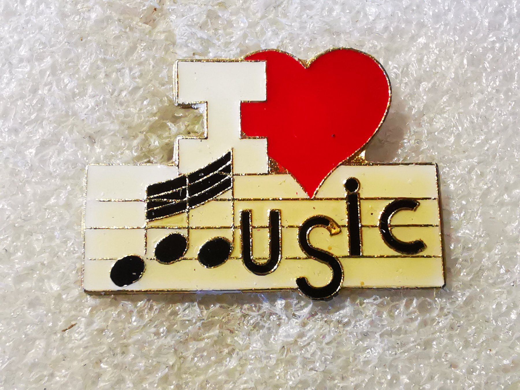 Placchette & Badge: Ansteckpin 133: I Love Music – Usato da Oppligen venduto da Pin-Fall-Shop
