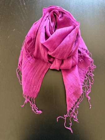 Trendiger Sommer Schal in Pink mit Fransen, top