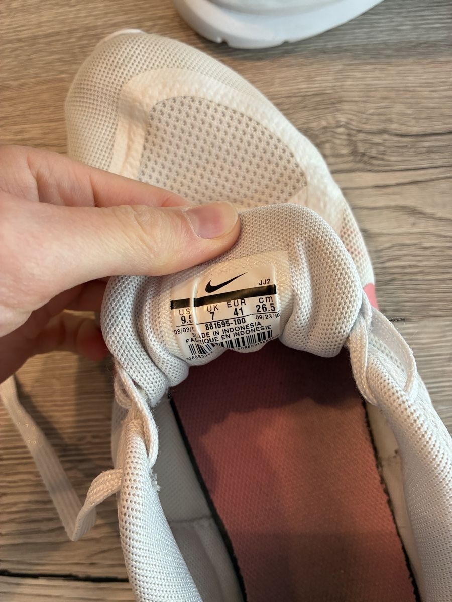 Nike Herrenschuhe: Hallenschuh Nike – Gebraucht aus Niederwangen BE von jel_ah 2