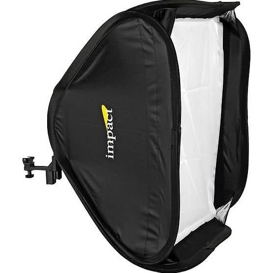 Flashs: Softbox mit Stativ – D'occasion à Freienstein par fallingstar11