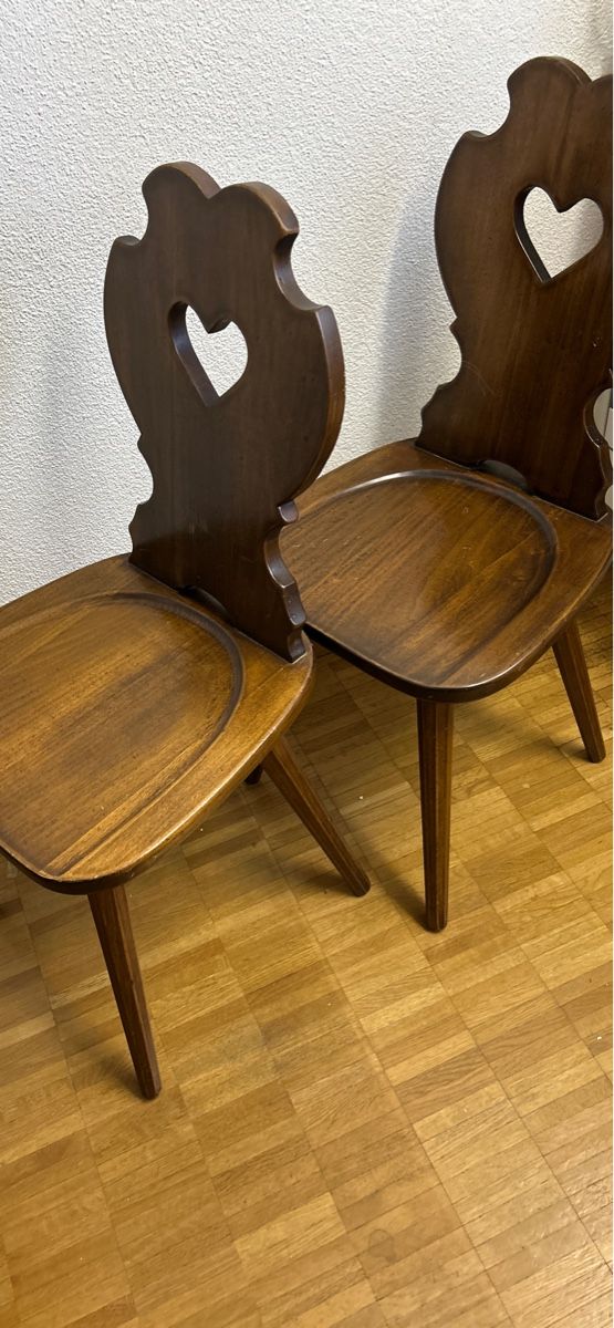 Set di tavolo e panche: Holztisch massiv mit 4 Stühlen – Usato da Aeschi SO venduto da Gery1957 3