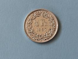 1/2 Fr. 1957 vorzüglich