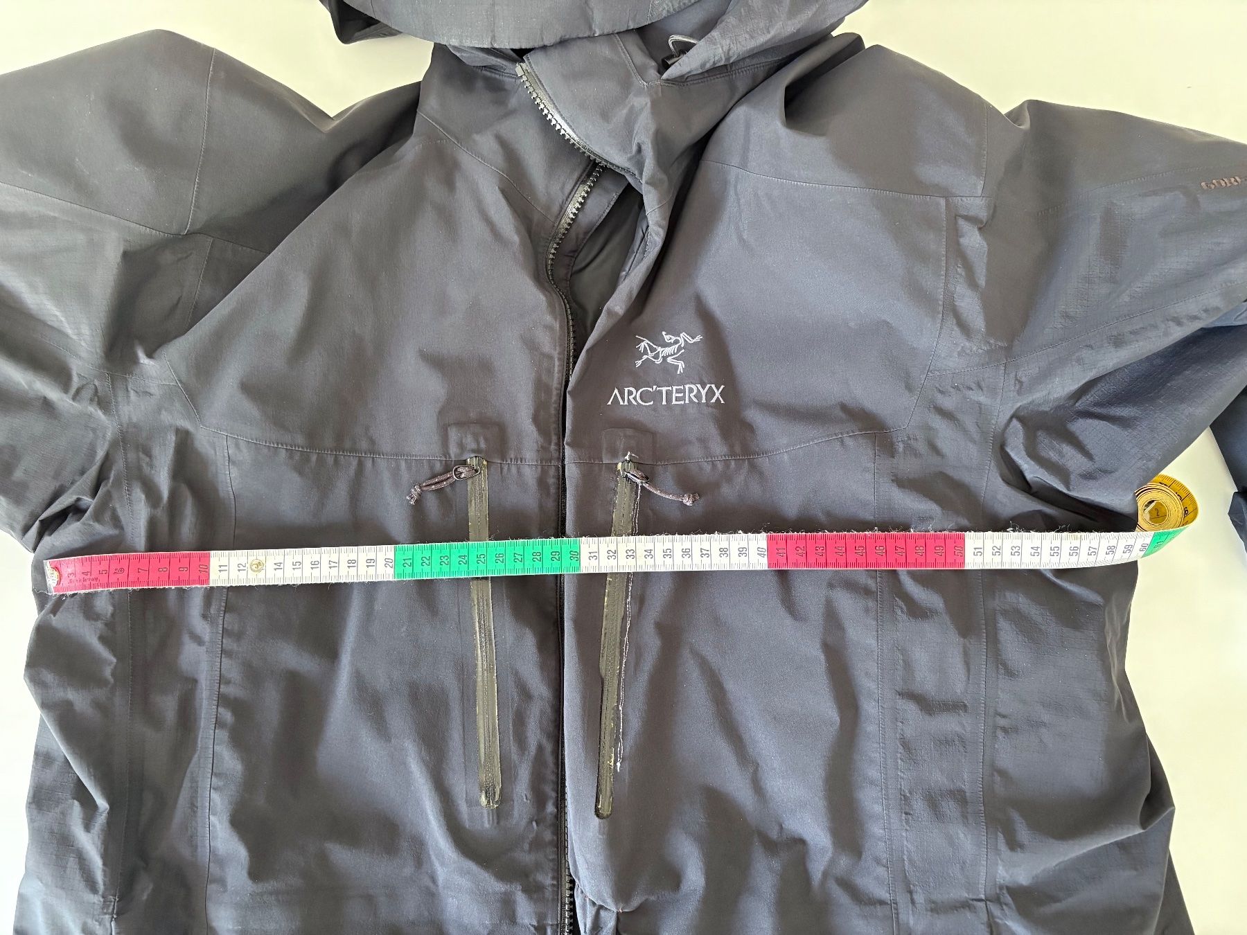 Arcteryx Giacche: Arcteryx isolierte Hardshelljacke – Usato da Baden venduto da Dudley108 5