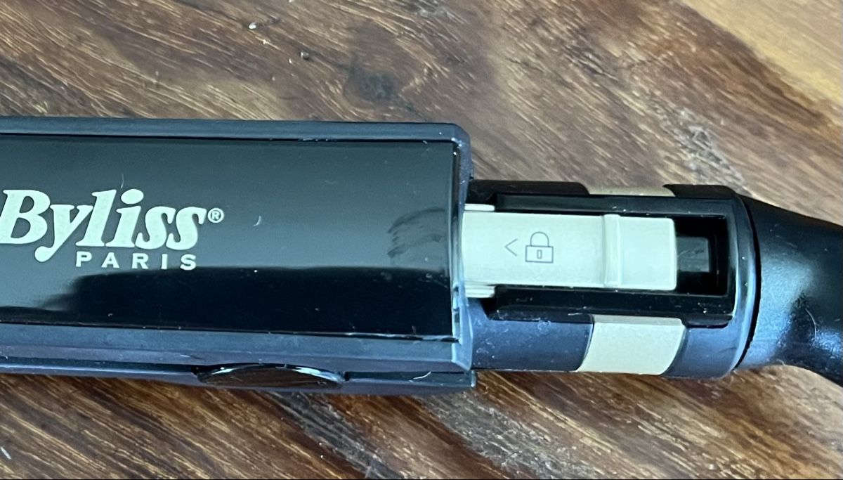 BaByliss Lockenstäbe & Haarglätter: Babyliss Ipro 230 Ionic Glätteisen Neu – Neu und originalverpackt aus Gurbrü von Simiramis 3