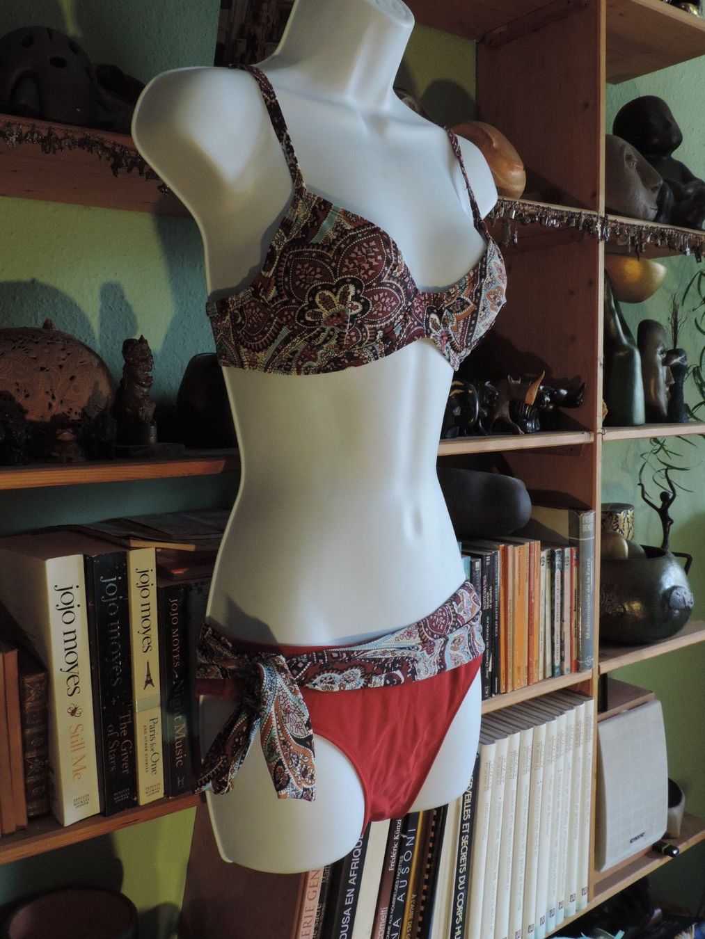 Costumi da bagno & Bikini: maillots de bain fleurs ethniques rouge – Usato da Genève venduto da Axelle333 3