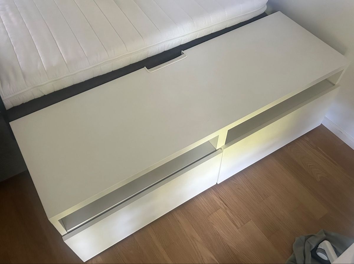 Ikea TV Möbel: TV Stand – Gebraucht aus Zürich von jackson215