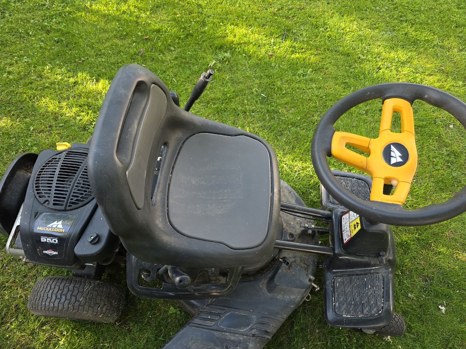 Tondeuses à gazon: Tracteur à gazon Mc Culloch à reparer – Défectueux à Prez-vers-Noréaz par Bogh15 2
