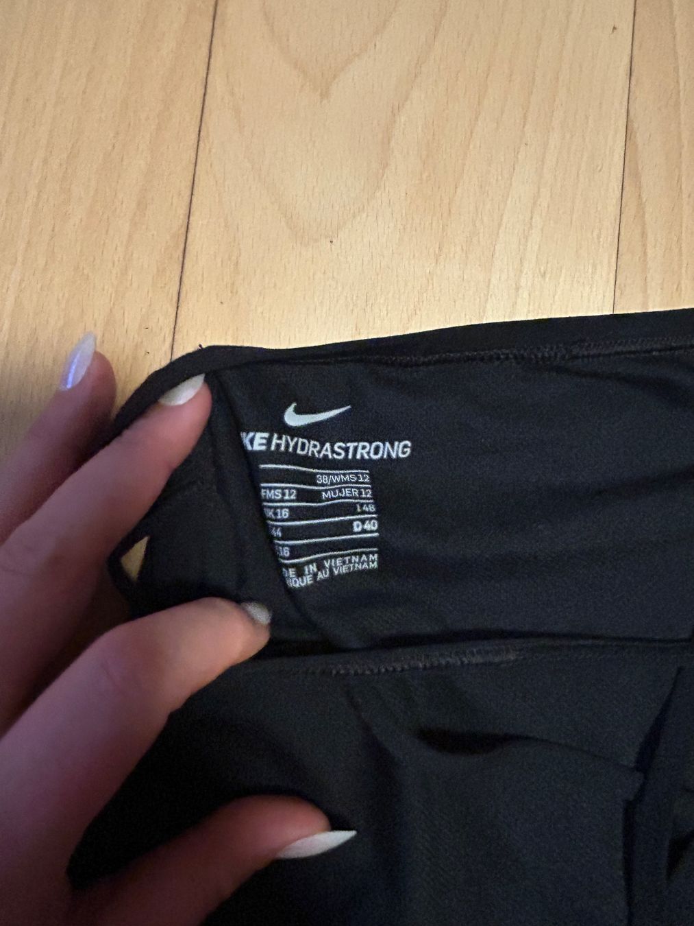 Badekleider & Bikinis: Nike Badeanzug Hydrastrong, Grösse 40, neuwertig! – Gebraucht aus Männedorf von sar_26gy 1