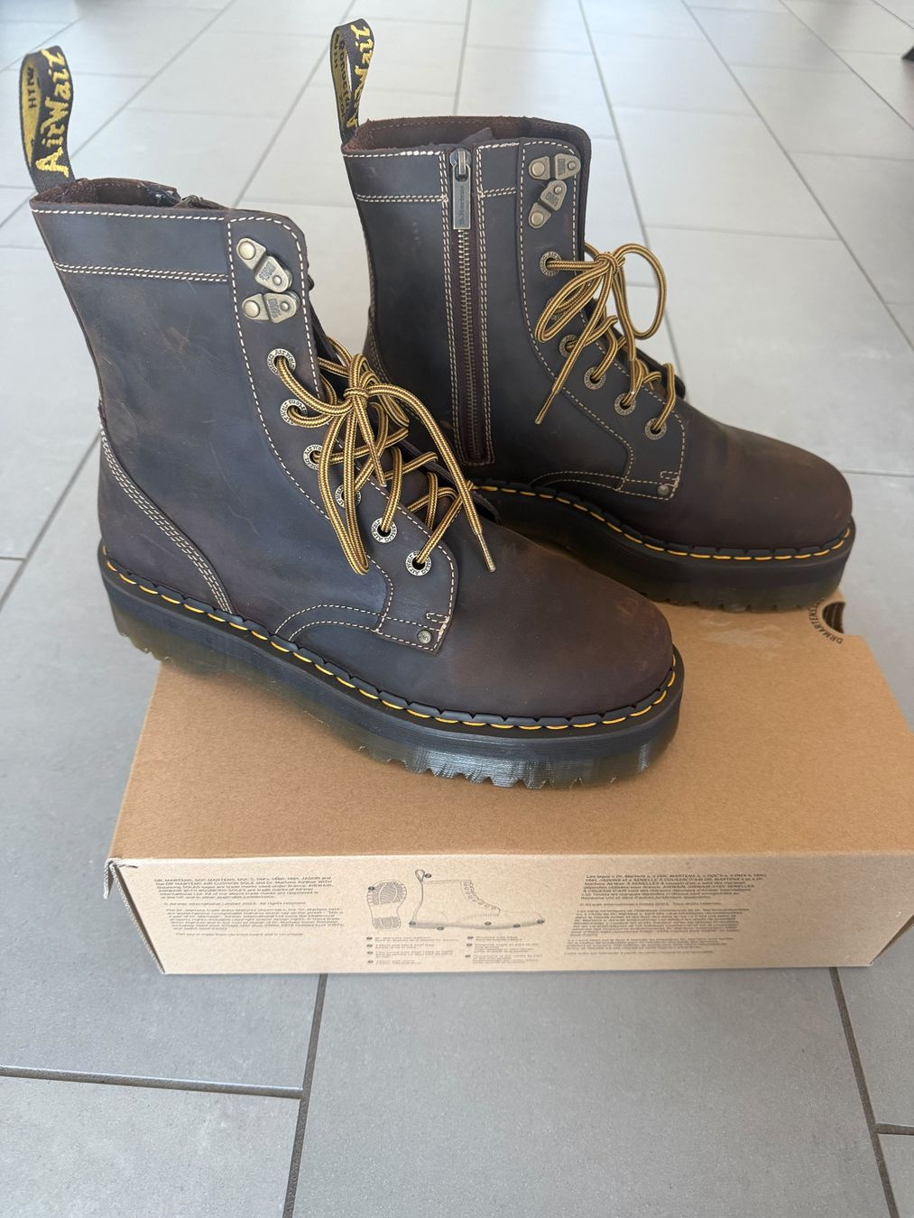 Dr. Martens Herrenschuhe: Dr. Martens Herrenschuhe – Neu und originalverpackt aus Basel von ire_rb6t 1
