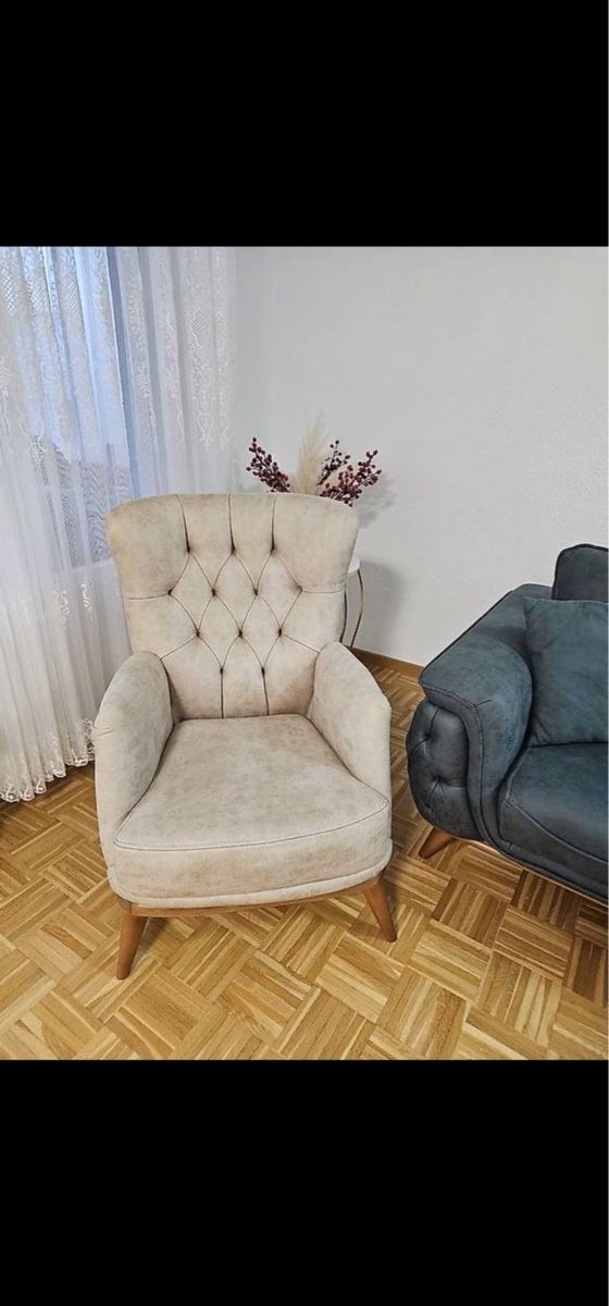 Sofas: Möbel – D'occasion à Zollikofen par kem_vdd6 1