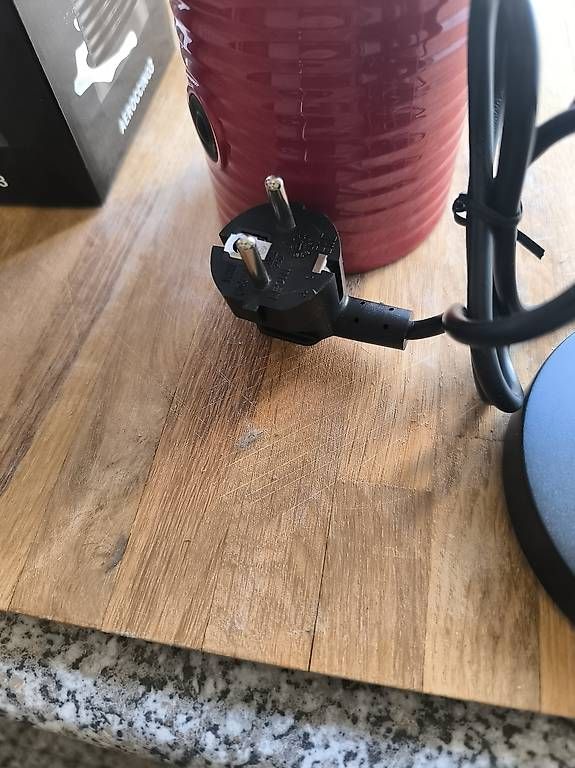 Nespresso Macchine per caffè & Macchine per espresso: Nespresso mousseur lait  3eme génération – Usato da Ecublens VD venduto da mor_lqc5 1