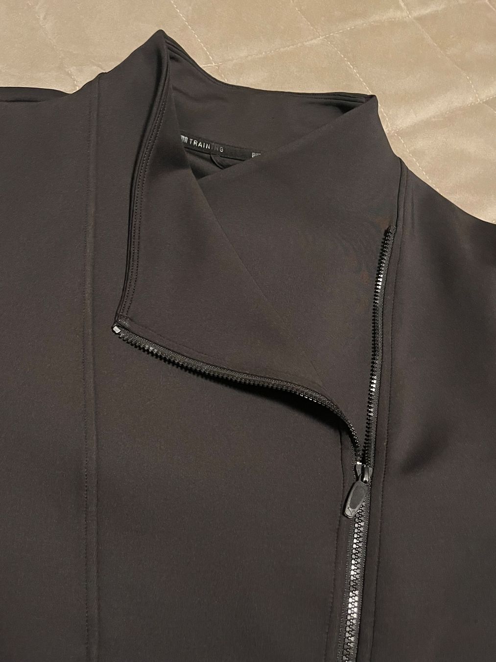 Puma Giacche: PUMA TRAINING Damen Moto Jacket-Schwarz – Usato da Aarau venduto da M218 3