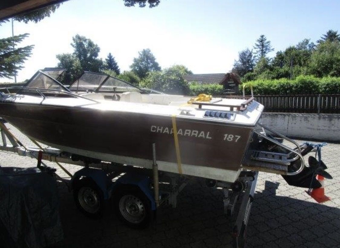 Chaparral Boote: Motorboot mit Bodenseezulassung – Defekt aus Weinfelden von adi0310 1