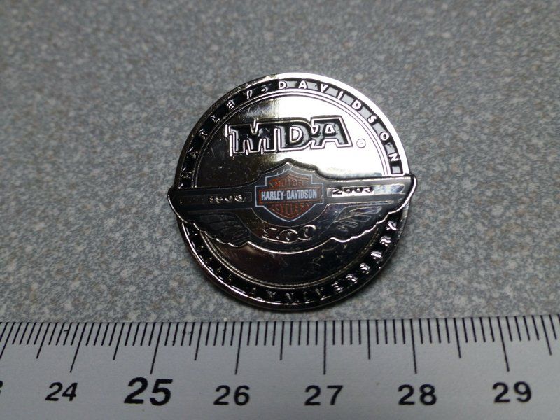 Placchette & Badge: PIN PINS HARLEY DAVIDSON HOG ABZEICHEN CHAPTER – Usato da Gränichen venduto da Jumbo77