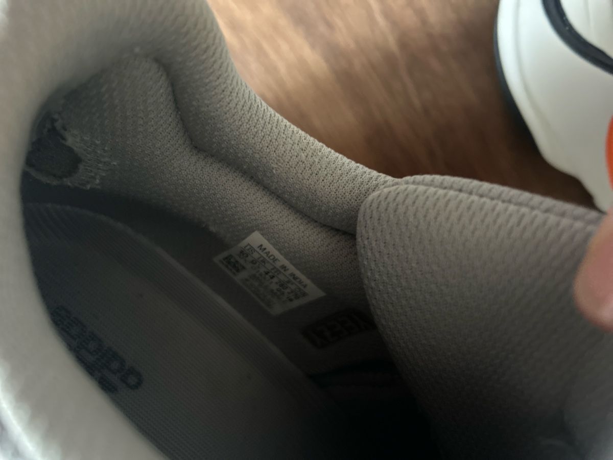 Adidas Scarpe da uomo: Adidas Yeezy Boost 700 – Usato da Basel venduto da Leonie_Leonie 5