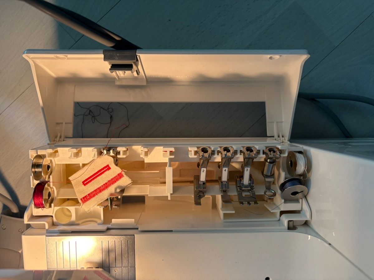 Bernina Macchine da cucire: Bernina 1000 – Usato da Sursee venduto da Fion 2