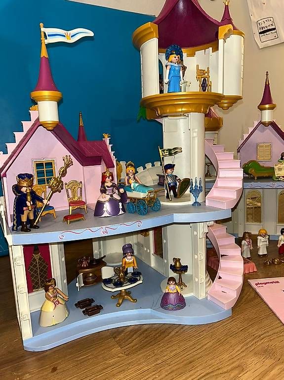 Jouets: Château playmobile – D'occasion à Vevey par Liliselim 2