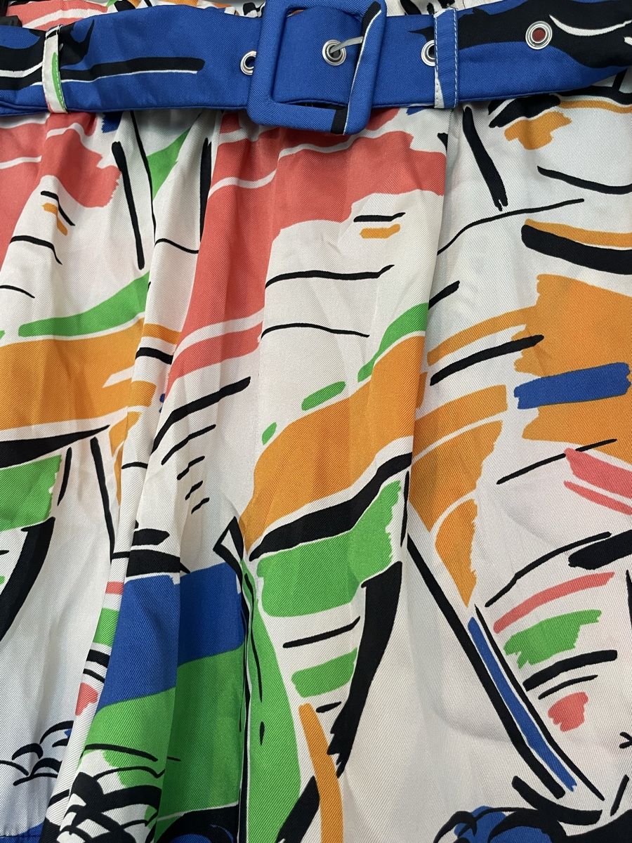 Zara Pantaloni: Zara Retro Design Shorts – Nuovo e nell'imballaggio originale da Roche VD venduto da closetcleanse 3