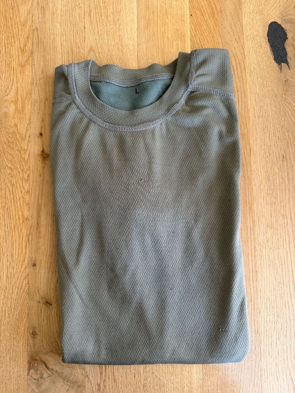 Schweizer Armee T-Shirts: T-Shirt Schweizer Armee, Grösse L – Gebraucht aus Riehen von Kpl_Oberloescher