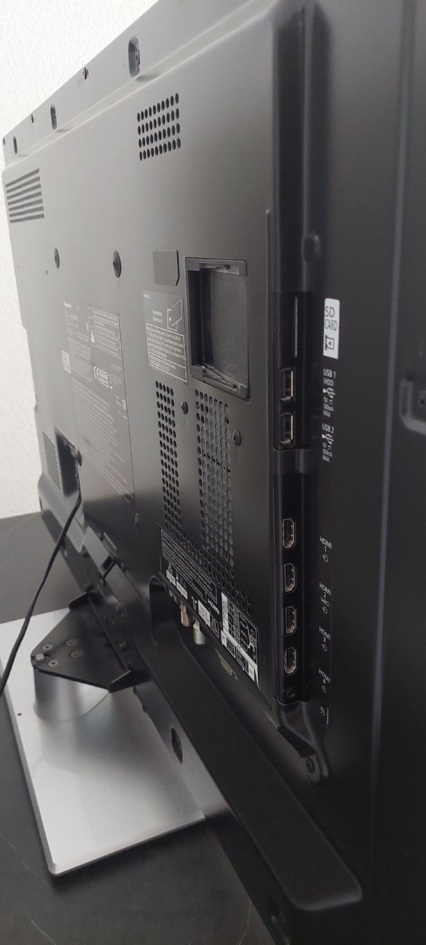 Panasonic Fernseher: Panasonic LCD TV – Gebraucht aus Mitlödi von GeneralNike 1
