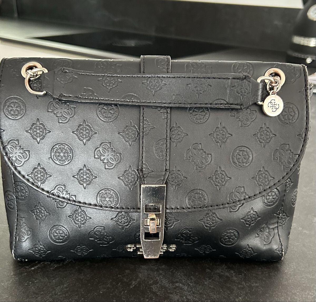 Guess Borse da donna: Guess Handtasche – Usato da Wolfhausen venduto da Nihei