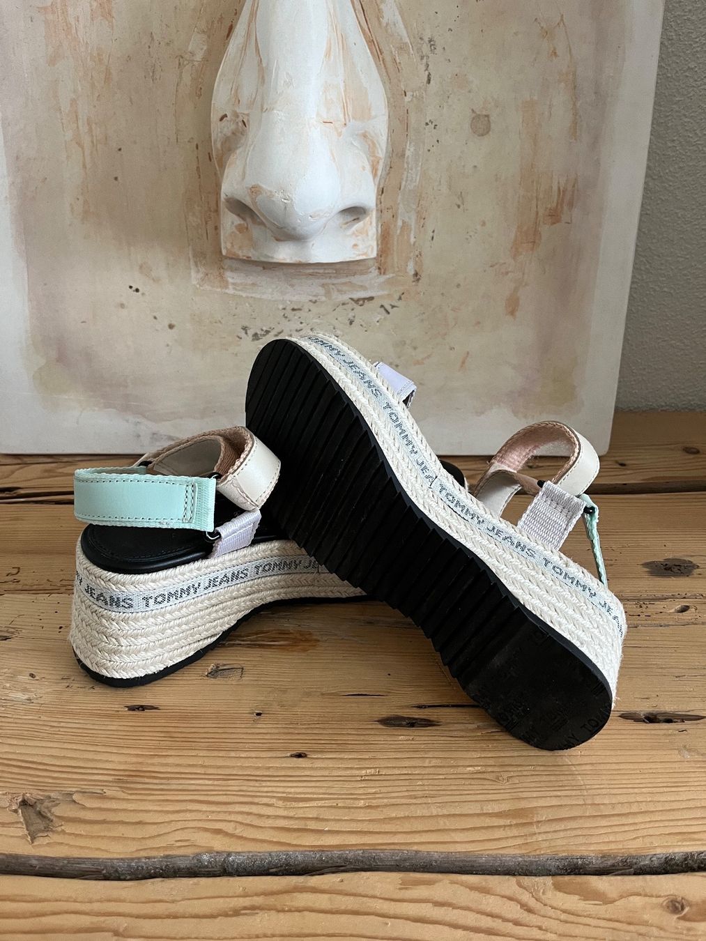 Tommy Hilfiger Scarpe da donna: Leder Sandale Tommy Jeans Gr 37 – Nuovo (secondo la descrizione) da Emmenbrücke venduto da Anna01014 5