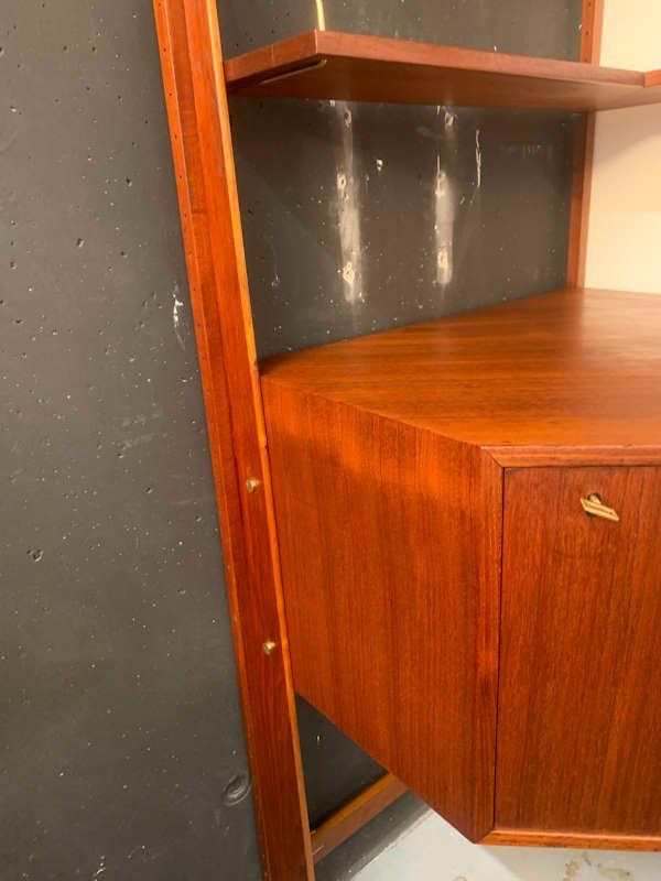 Regale: Mid-Century Eckregal, teak - Denmark 1960er – Gebraucht aus Pregassona von ModernistaCH 7