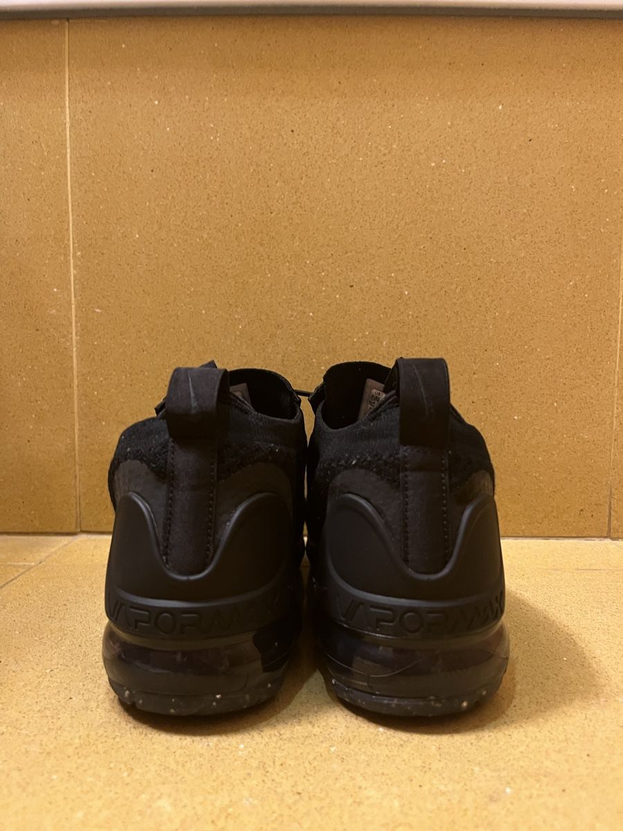 Nike Scarpe da uomo: Nike Air Vapormax – Nuovo (secondo la descrizione) da Uznach venduto da le-ma-di- 5