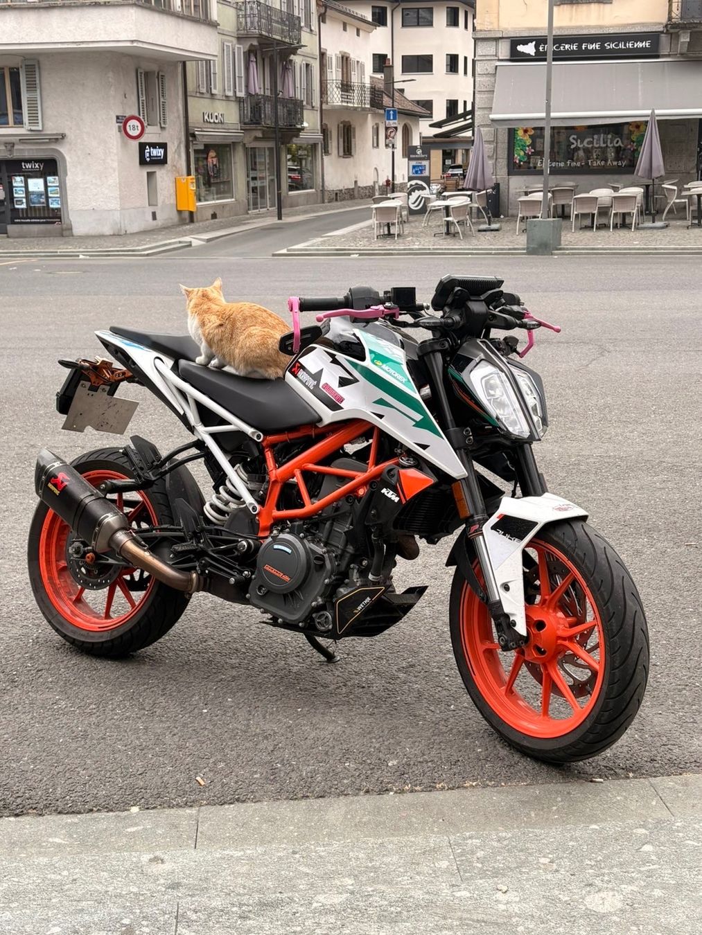 KTM Strada: KTM duke 390 – Usato da St-Maurice venduto da alb_277y