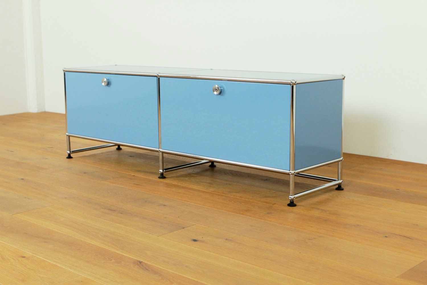 USM Scaffali: USM Haller Regal // UPCYCLED // NEUE FARBEN – Nuovo (secondo la descrizione) da Affoltern am Albis venduto da StudioStandard 1