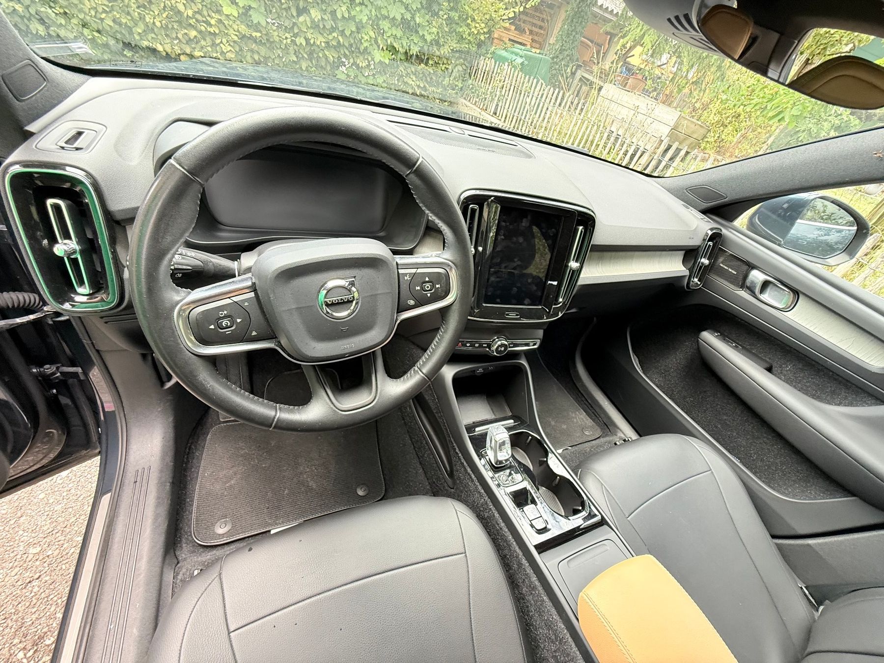 Volvo Autos: Volvo XC40 T4 4WD – Gebraucht aus Boningen von Leon6 6
