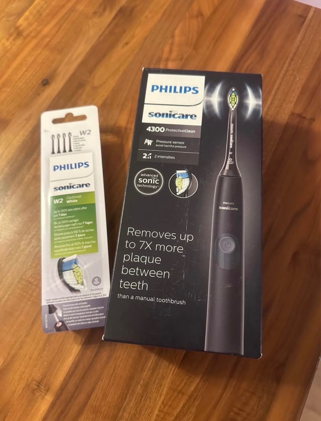 Philips Sonicare Zahnpflege: Philips Sonicare 4300 Protective schwarz – Neu und originalverpackt aus Rickenbach b. Wil von fic_b2vv