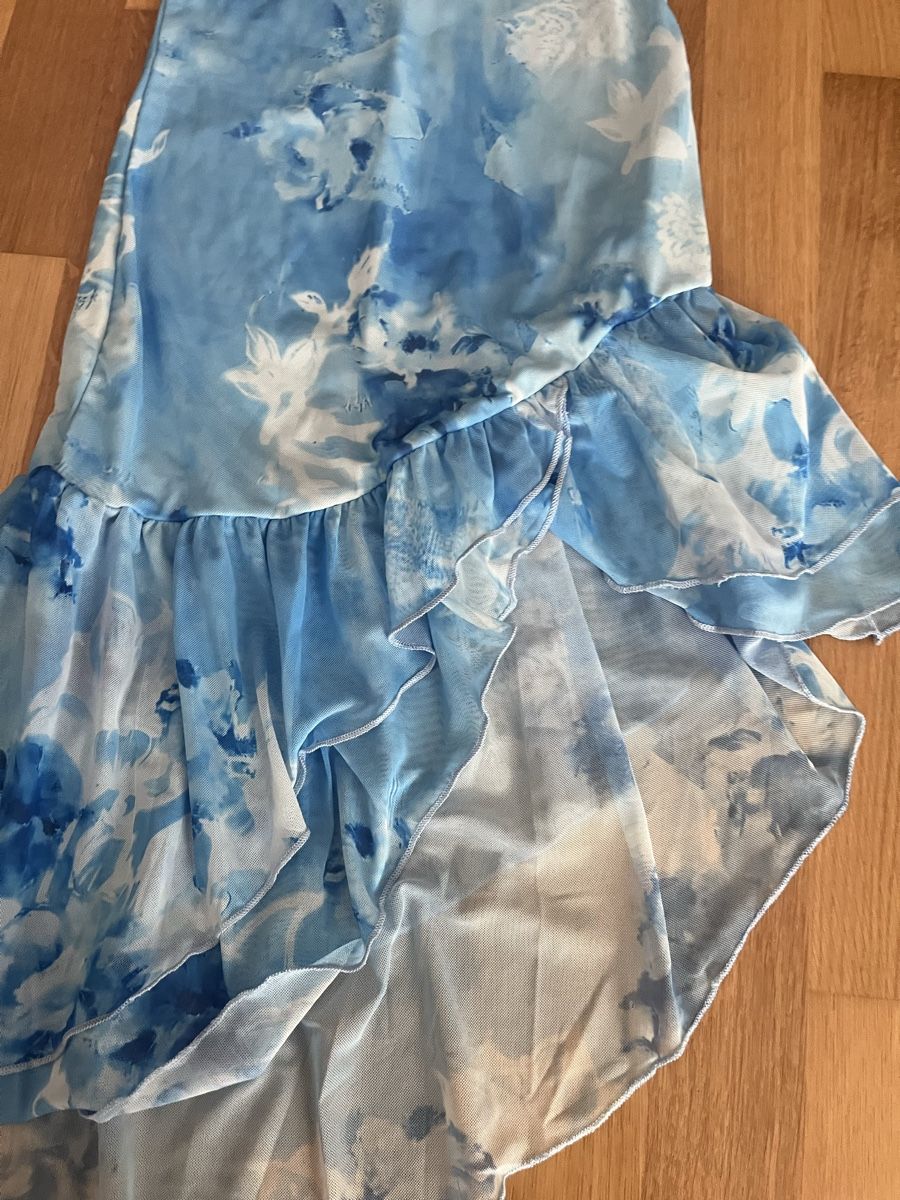 Vestiti: Kleid Blumenmuster Blau Neckholder – Nuovo e nell'imballaggio originale da Naters venduto da mar_fp7t 1