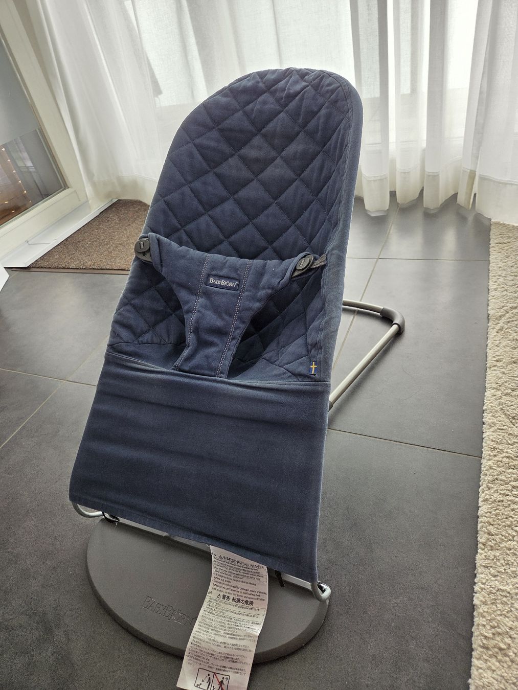 Babybjörn Sdraiette & Sdraiette a dondolo: BabyBjörn Wippe dunkelblau – Usato da Fehraltorf venduto da Deldiluc 1