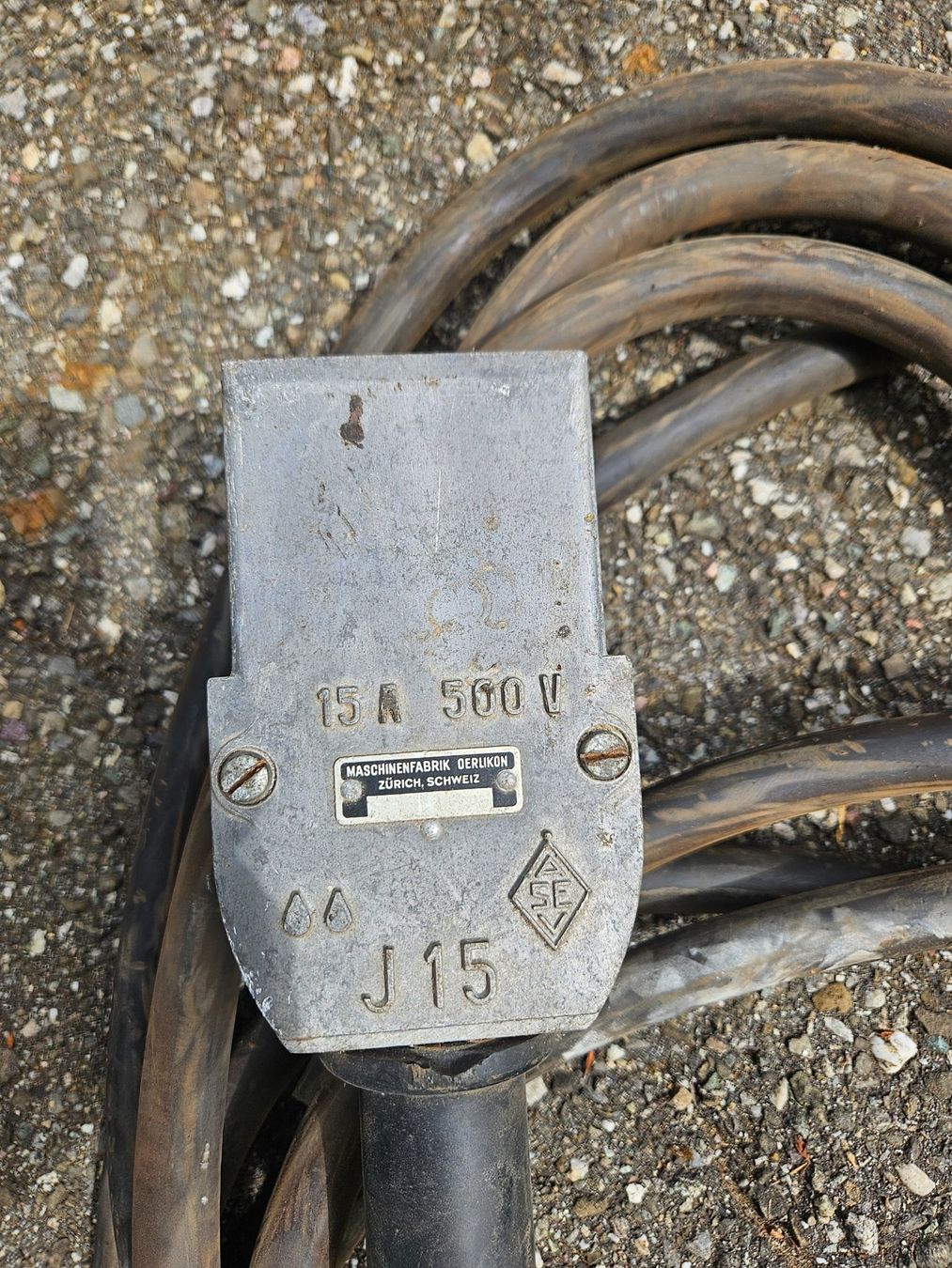Cavi: J15 Stecker mit Kabel – Usato da Münchwilen AG venduto da pel_y9jx 3