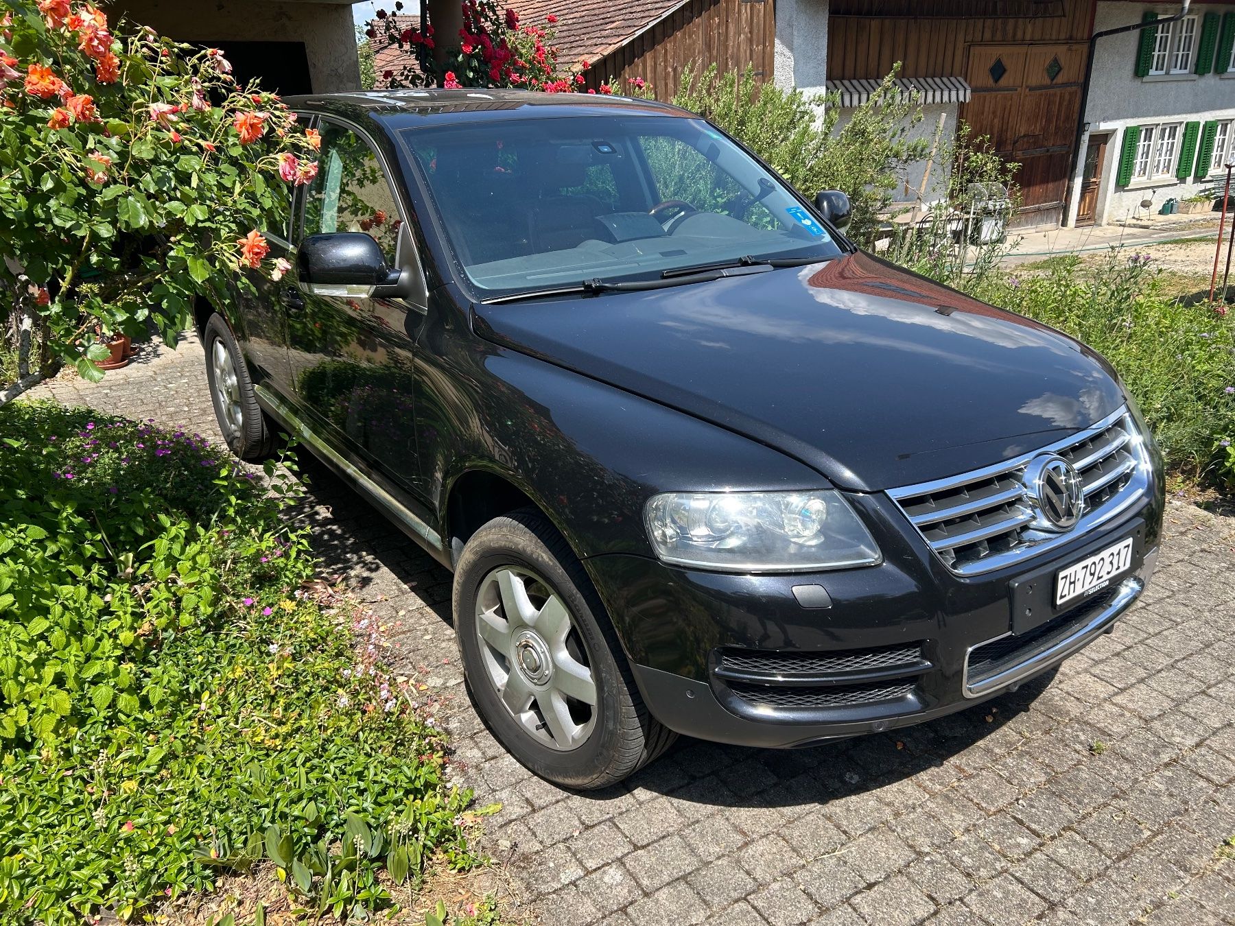 VW Autos: VW Touareg für Export oder zum Aufbereiten – D'occasion à Sünikon par elijah03 1