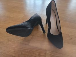 Schwarze elegante Damenschuhe High Heels Gr. 37 Neu