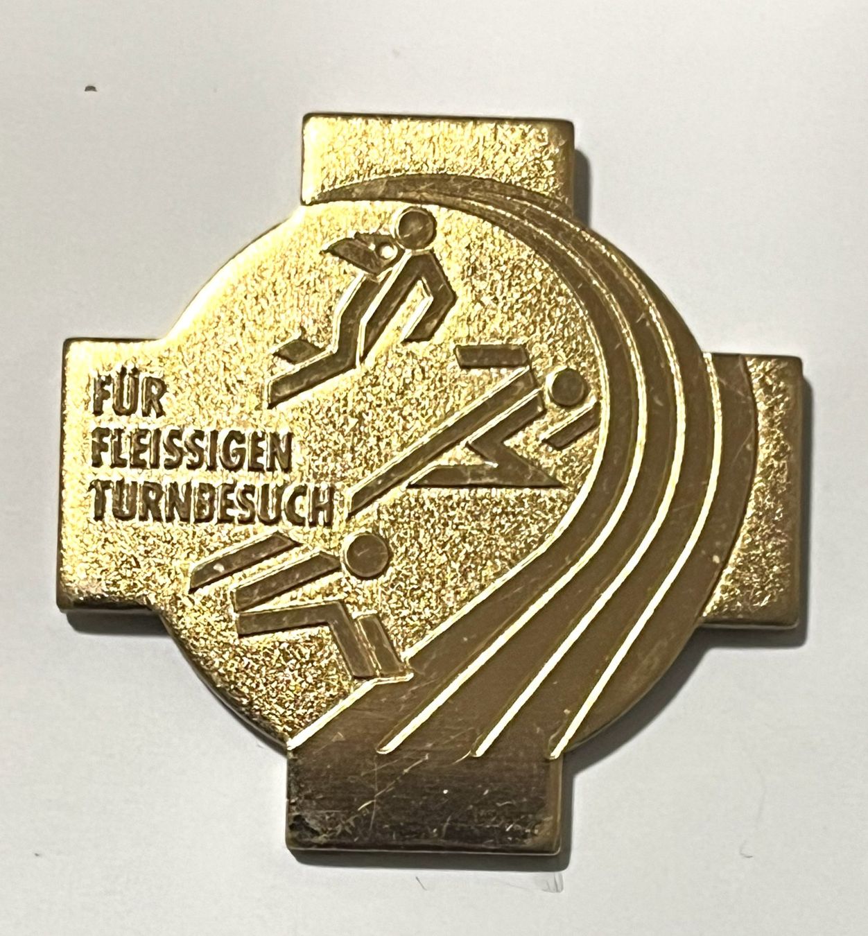 Placchette & Badge: Pin für fleissigen Turnbesuch – Usato da Kriens venduto da TSCH1