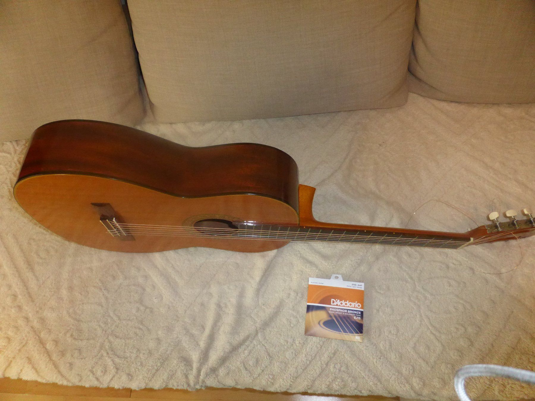 Strumenti musicali: KLASISCHE GITARRE 1m. – Usato da basel venduto da tama_fab 6
