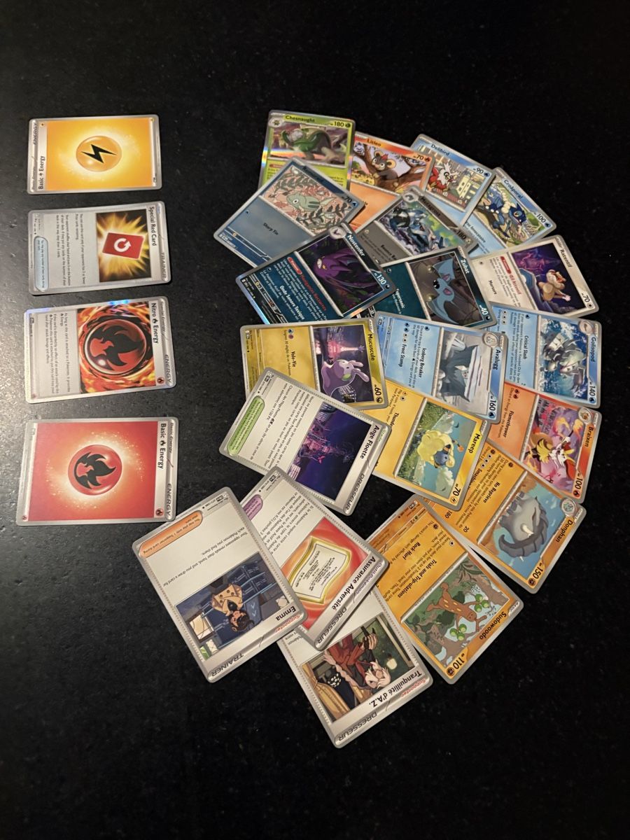 Pokémon Carte collezionabili: Plus de 50 cartes Pokémon Starter Kit – Nuovo (secondo la descrizione) da Nyon venduto da Phoschi
