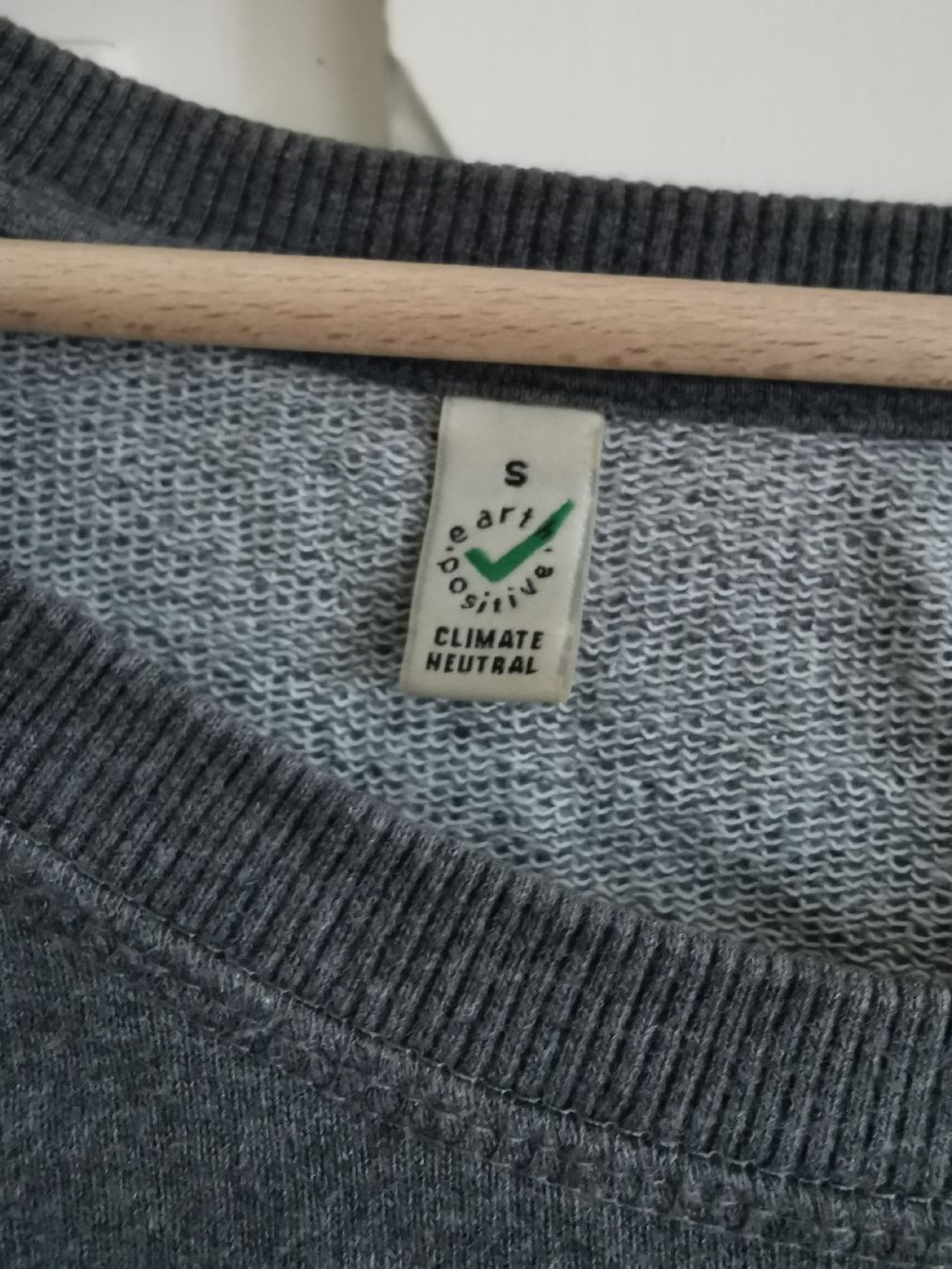 Maglioni & Felpe: Slowdive Band Pullover Shirt grau, Gr.S climate neutral – Usato da Zürich venduto da Hibiskus3 1