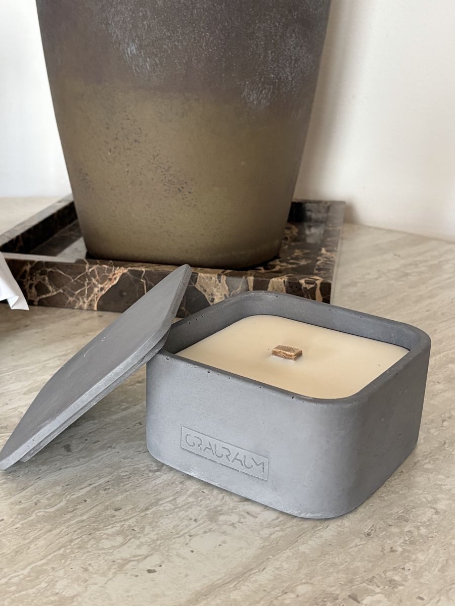 Candele: Grauraum Beton Kerze mit Deckel – Nuovo e nell'imballaggio originale da Romanshorn venduto da pea_77kf 1