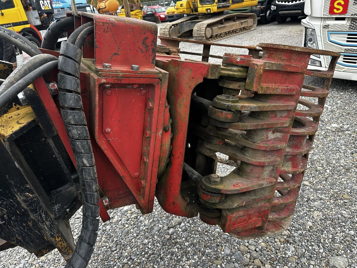 Escavatori: Bagger Greifer – Usato da Döttingen venduto da inf_x725 3
