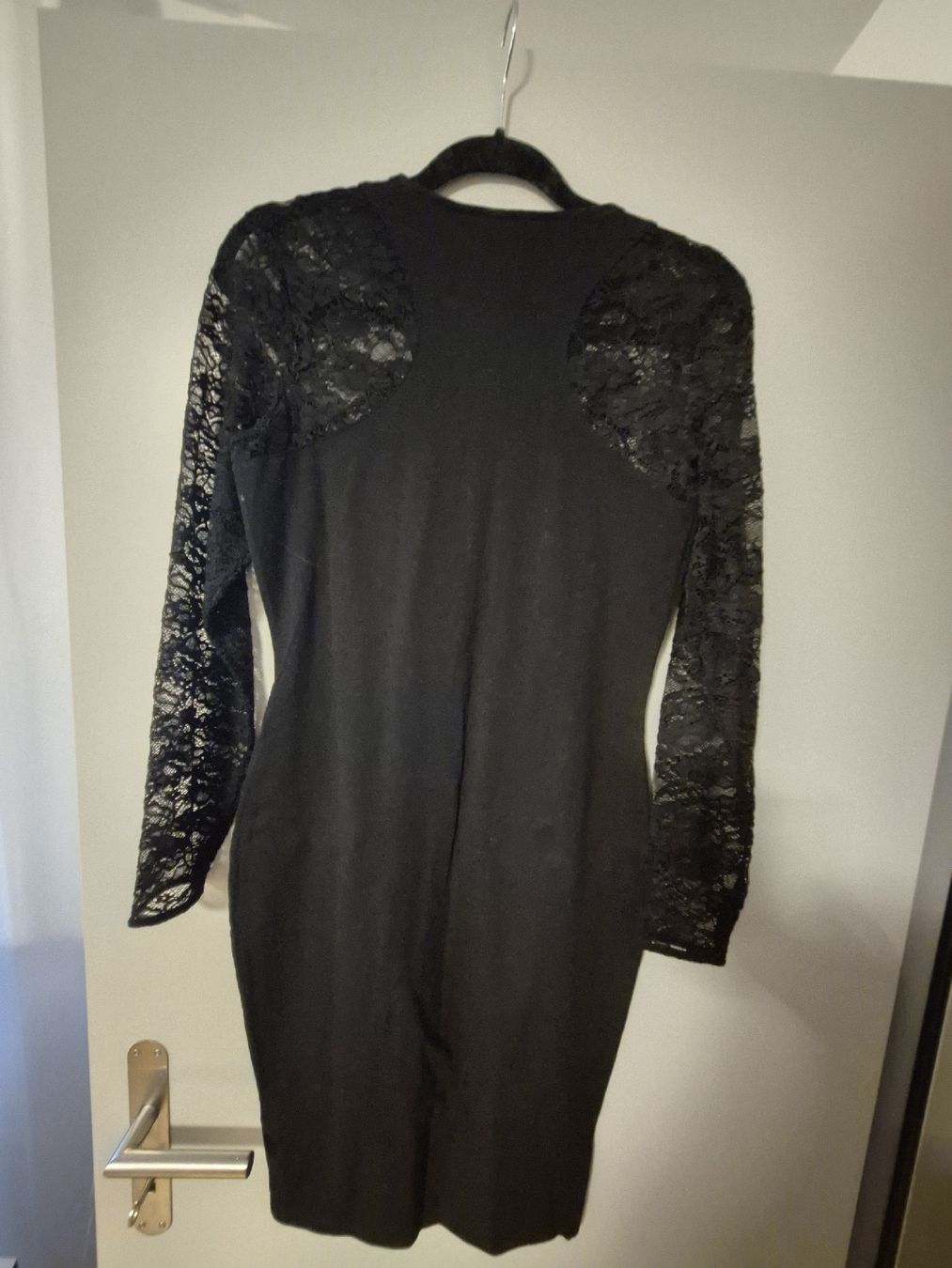 Kleider: Schickes, schwarzes Kleid mit Spitze - Grösse M – Neu (gemäss Beschreibung) aus Zürich von mit_jz2x 4
