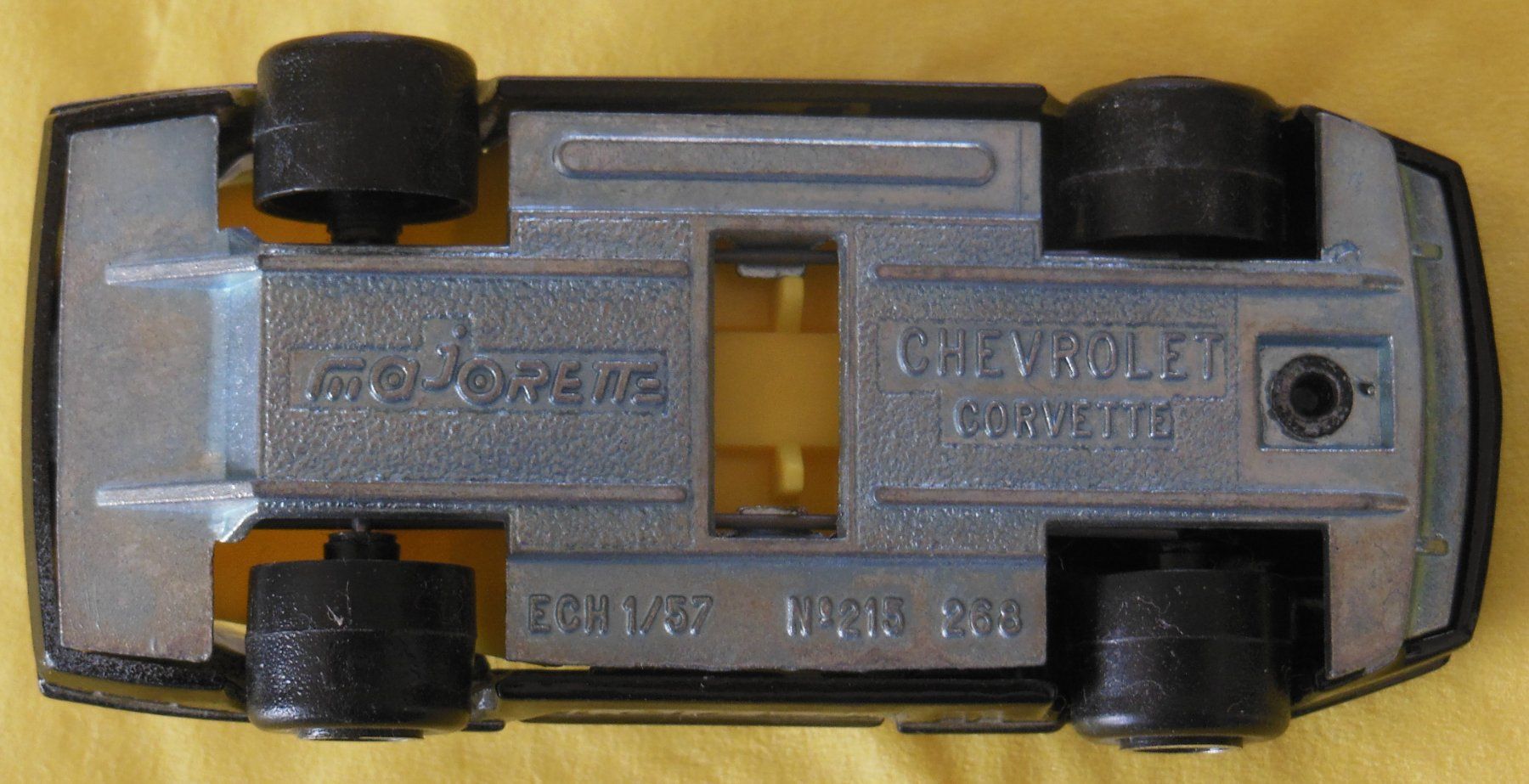 Chevrolet Modellini d'auto: CHEVROLET CORVETTE   1/57 – Usato da Münchwilen TG venduto da ecudos10 3
