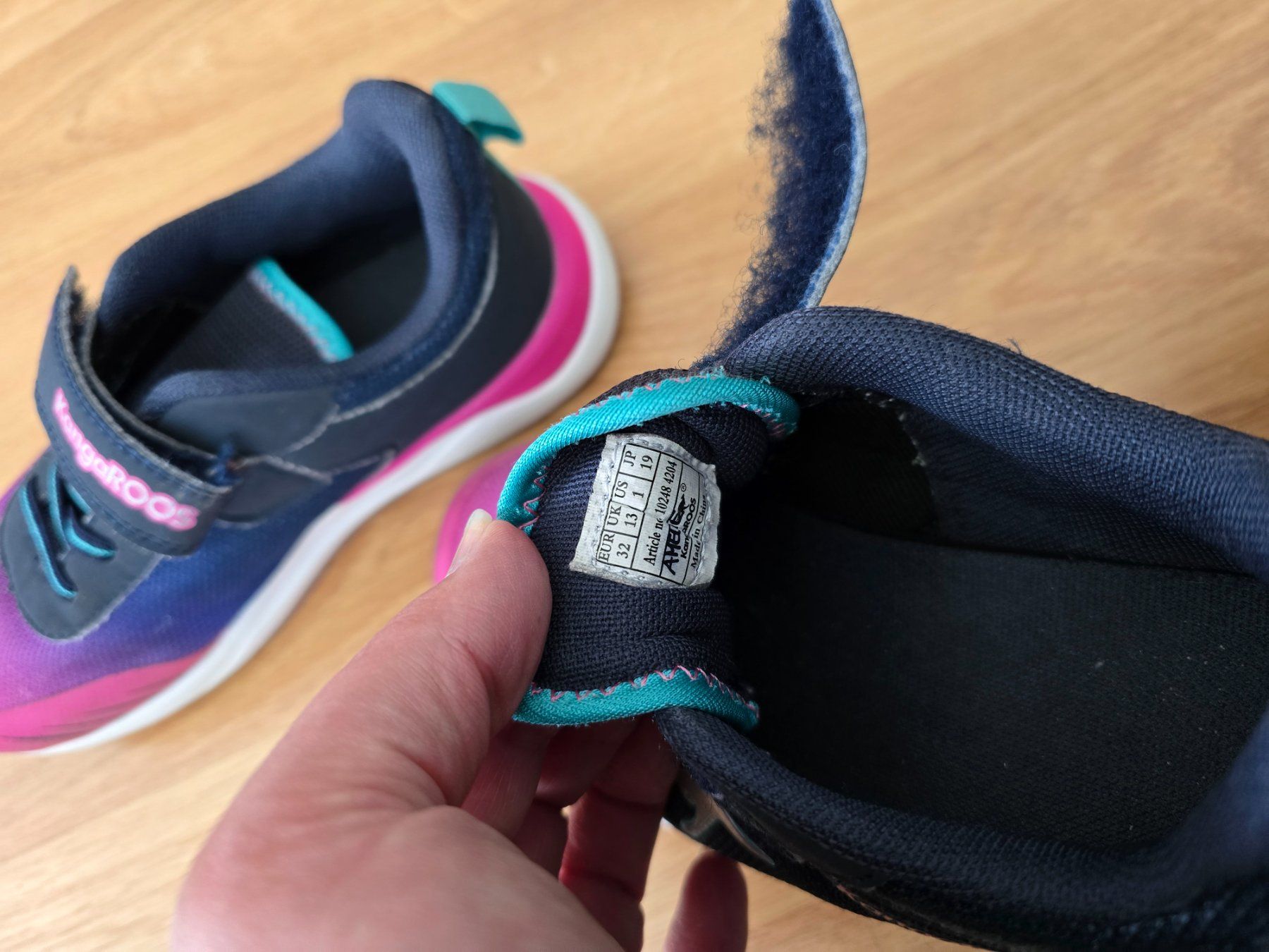 Scarpe per ragazze: Hallenturnschuhe Gr. 32 – Usato da Büttikon AG venduto da Amineah 1
