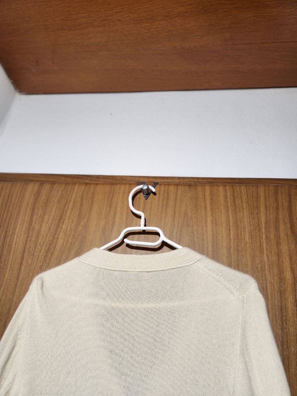 Maglioni & Felpe: Pull Cachemire Damour blanc col V taille XL – Usato da Niedergösgen venduto da Eva2410 3