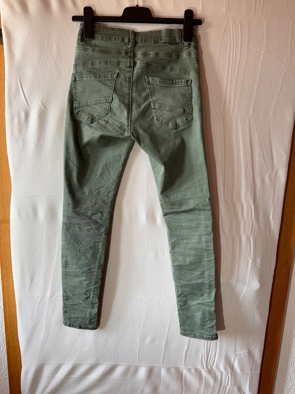 Jeans: Mintgrüne Jeans Gr. S – Usato da Grosswangen venduto da second_hand_dress 7